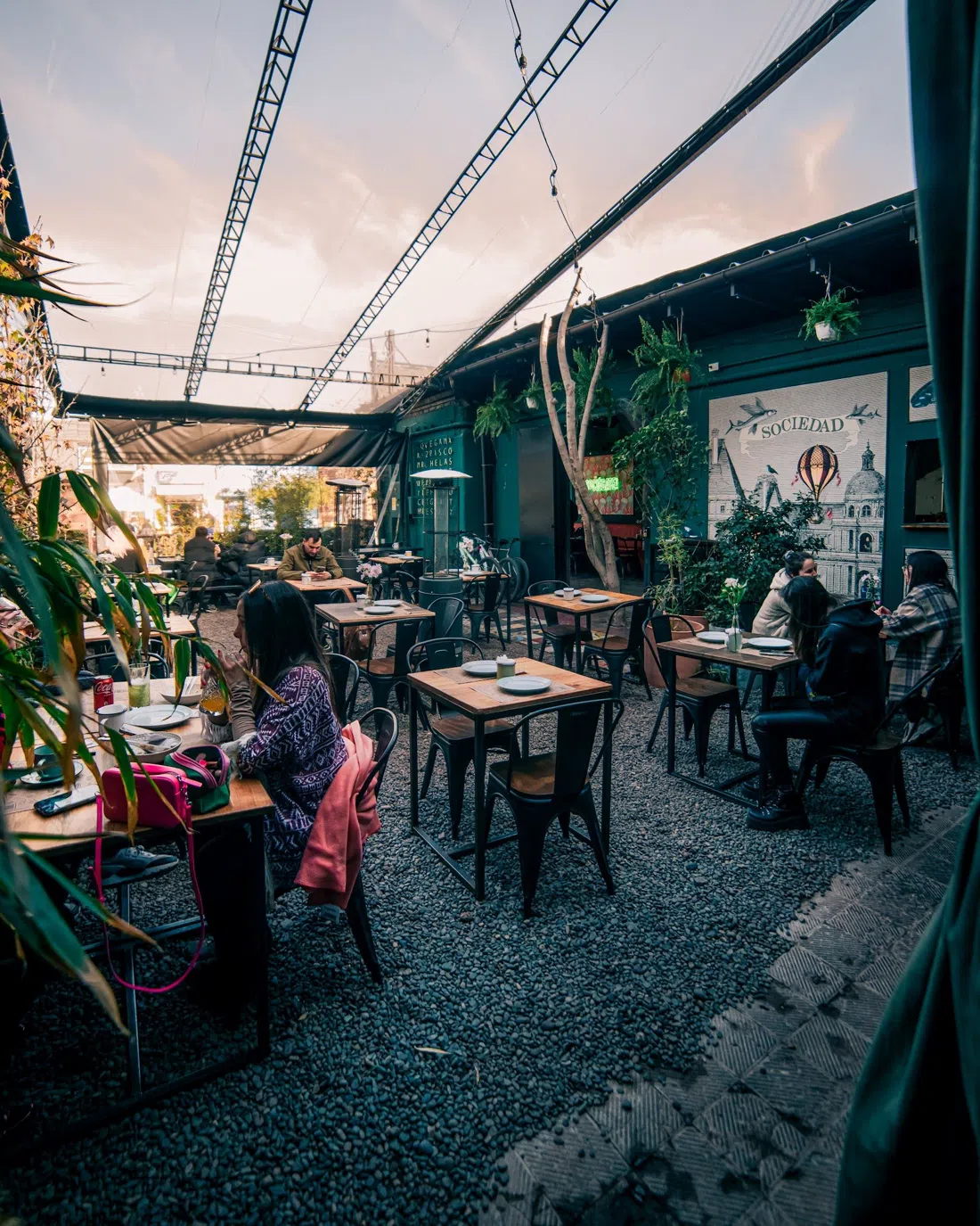 Sociedad 0306, Santiago