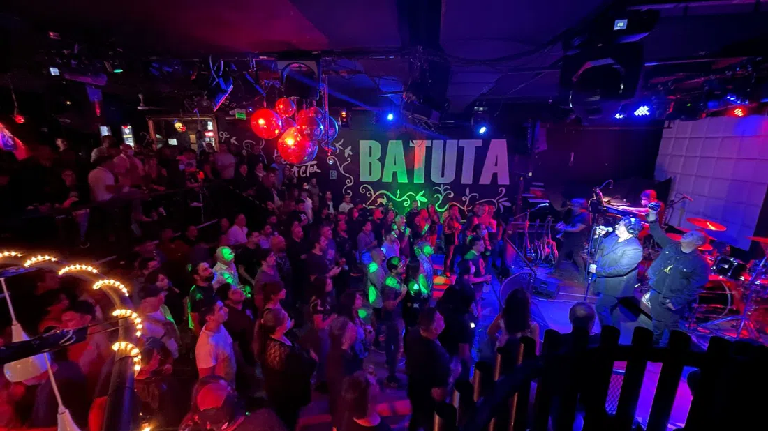 La Batuta, Santiago