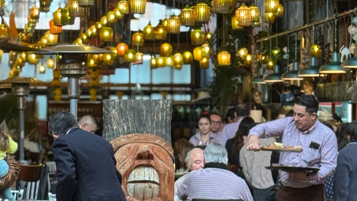 El Hoyo, Santiago