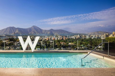 W Santiago, Santiago