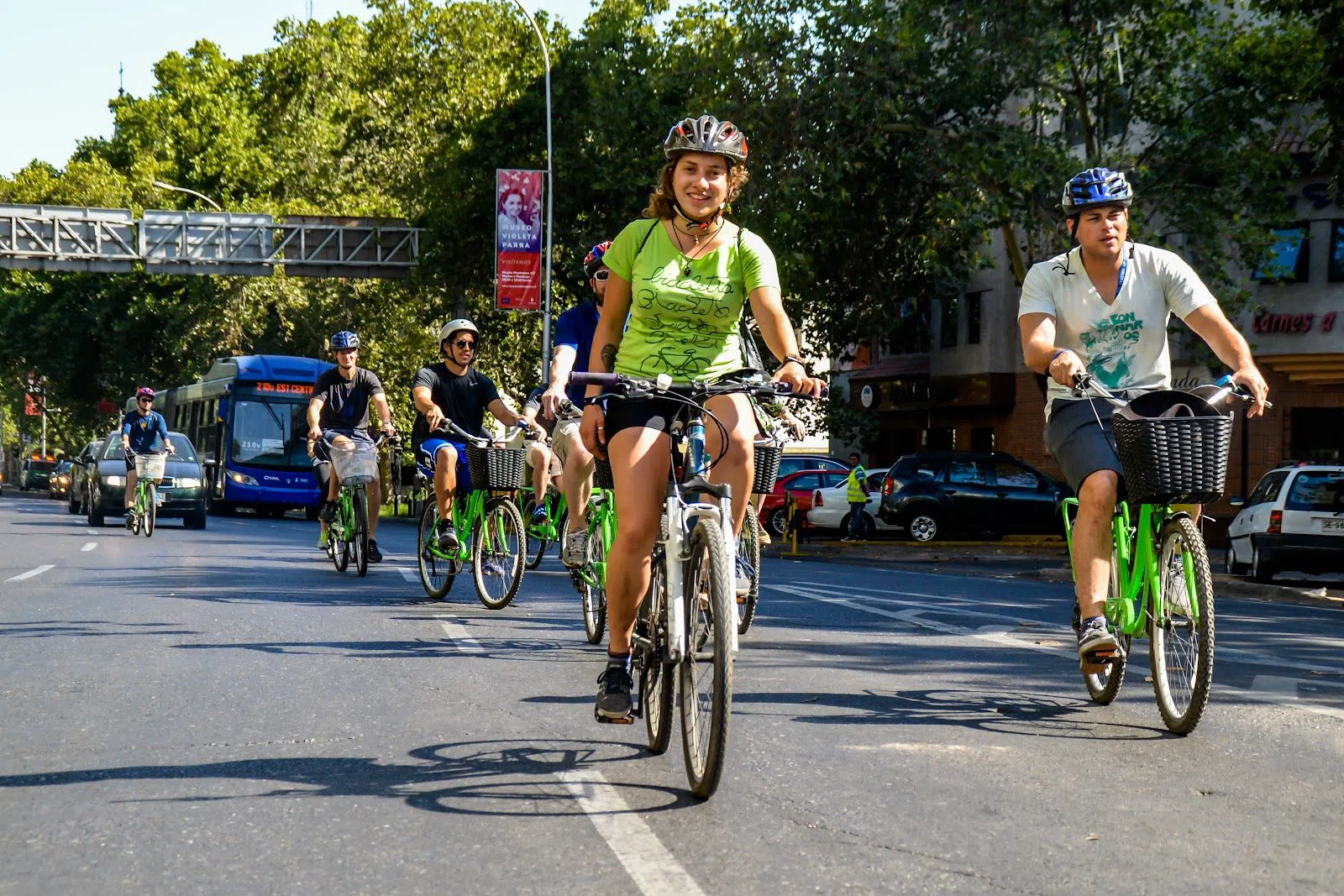 La Bicicleta Verde, Santiago